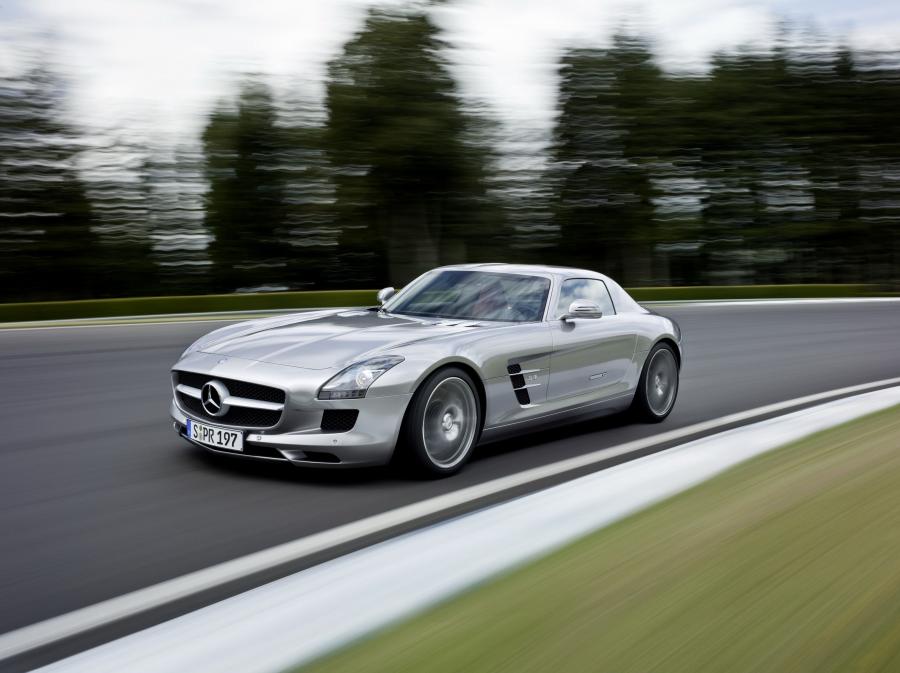  Mercedes-Benz SLS AMG 2010 года  (фото 239 из 526)
